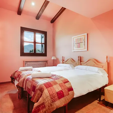 CASA PAULA - Adosado con jardín, chimenea y piscina Сasa de vacaciones