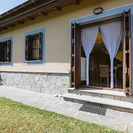 CASA PAULA - Adosado con jardín, chimenea y piscina Сasa de vacaciones
