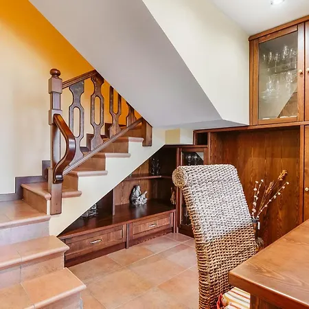 CASA PAULA - Adosado con jardín, chimenea y piscina Сasa de vacaciones Senegüé