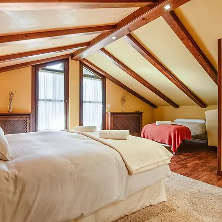 CASA PAULA - Adosado con jardín, chimenea y piscina Сasa de vacaciones