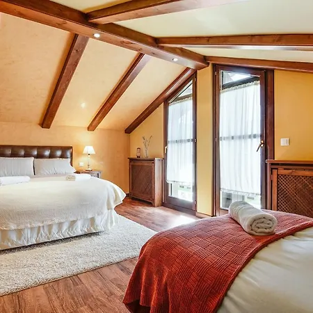 CASA PAULA - Adosado con jardín, chimenea y piscina Senegüé